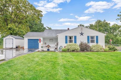 63 Garvey Dr, Springfield, MA 01109 photo 1