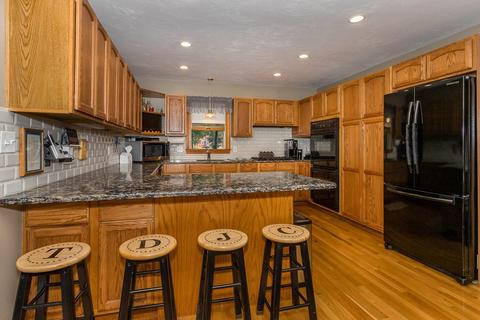 17 Hillcrest Rd, Canton, MA 02021 photo 7