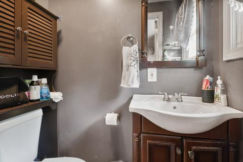 147 Sunridge Dr, Springfield, MA 01118 photo 15