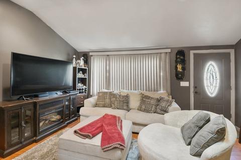 147 Sunridge Dr, Springfield, MA 01118 photo 9