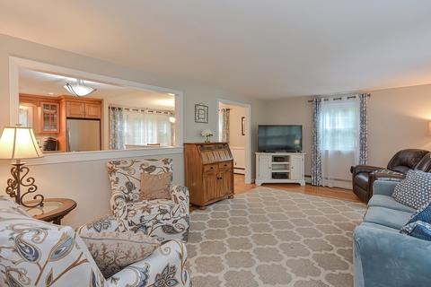 18 Coach Rd, Walpole, MA 02081 photo 3