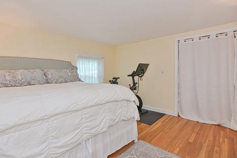 18 Coach Rd, Walpole, MA 02081 photo 35