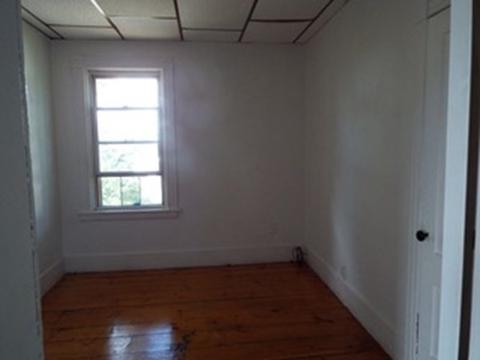 61 Fox St, Worcester, MA 01604 photo 6