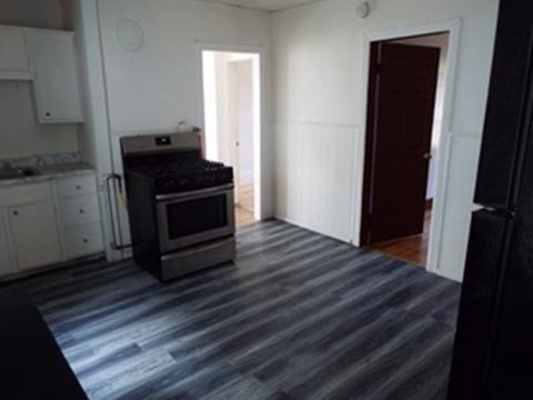 61 Fox St, Worcester, MA 01604 photo 4