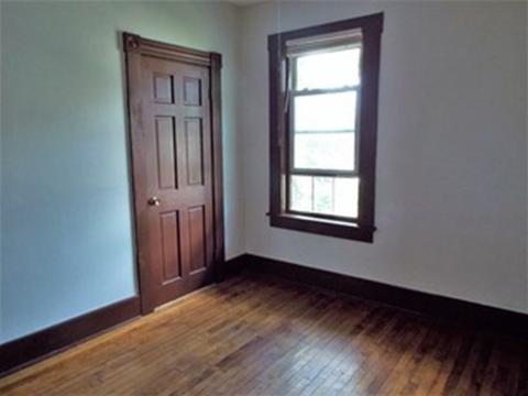 61 Fox St, Worcester, MA 01604 photo 13