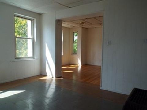 61 Fox St, Worcester, MA 01604 photo 3