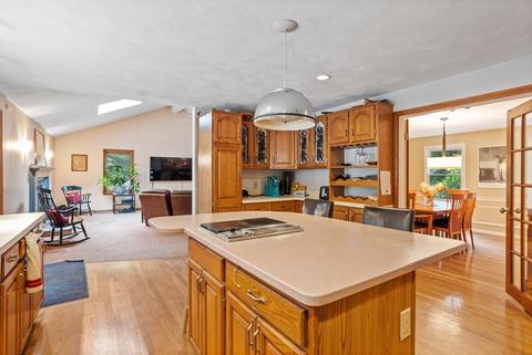 6 Maillet Dr, Acton, MA 01720 photo 8