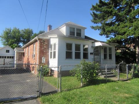 23 State St, Chicopee, MA 01013 photo 1