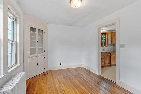 32 Heather St, Beverly, MA 01915 photo 8