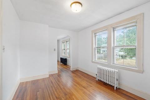 32 Heather St, Beverly, MA 01915 photo 10
