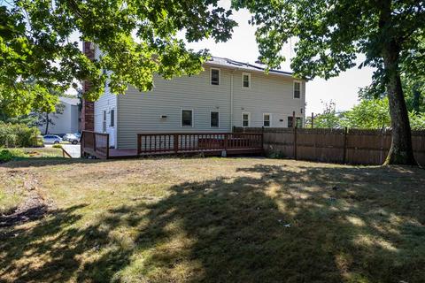 97 Outlook Dr, Worcester, MA 01602 photo 3