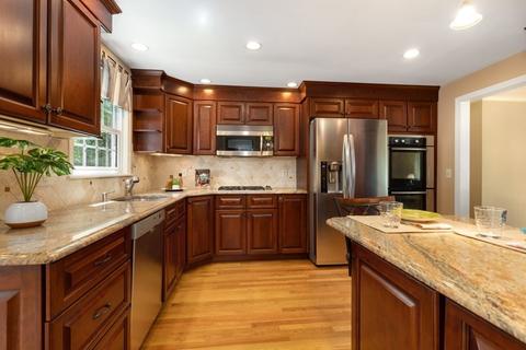 16 Keith Rd, Reading, MA 01867 photo 12