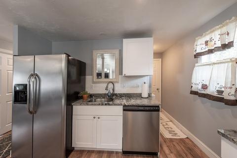 8 Acoaxet Ln, Wareham, MA 02576 photo 4