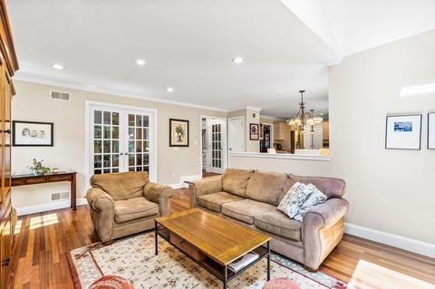 75 Culloden Dr, Canton, MA 02021 photo 8