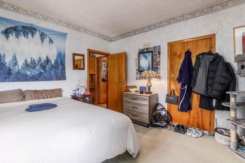 18 Burton St, Worcester, MA 01607 photo 40