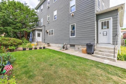 18 Burton St, Worcester, MA 01607 photo 4