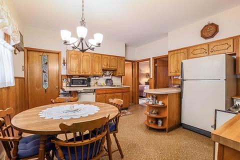 18 Burton St, Worcester, MA 01607 photo 7