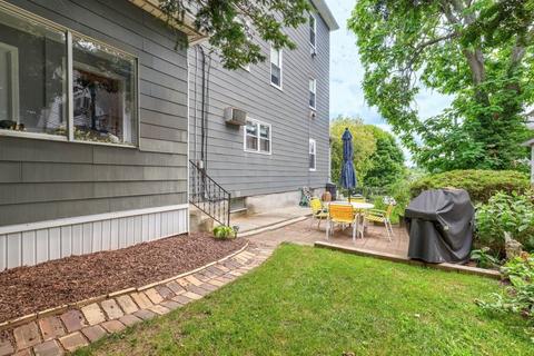 18 Burton St, Worcester, MA 01607 photo 3