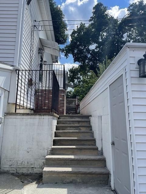 76 Maple St, Lowell, MA 01852 photo 26
