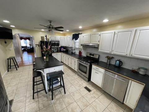 76 Maple St, Lowell, MA 01852 photo 10