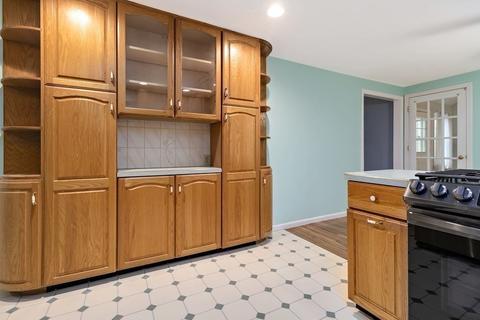 39 High St, Acton, MA 01720 photo 9