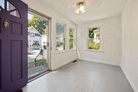 8 Parmenter Ave, Maynard, MA 01754 photo 2