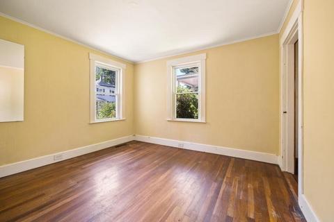 8 Parmenter Ave, Maynard, MA 01754 photo 13