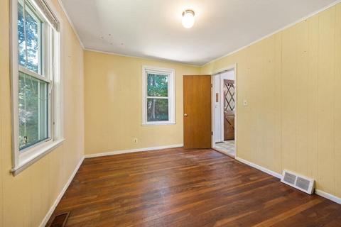 8 Parmenter Ave, Maynard, MA 01754 photo 11