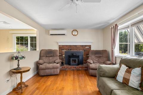 63 Brookside Ave, Webster, MA 01570 photo 4