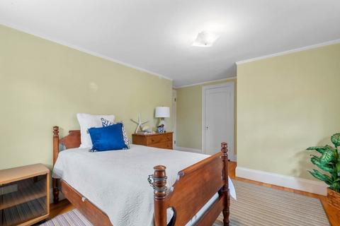32 Pickwick Rd, Marblehead, MA 01945 photo 24