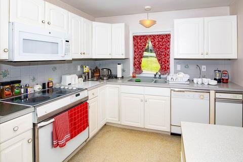 2069 High St, Palmer, MA 01080 photo 6