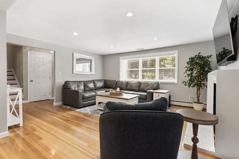 55 Spring St, Wakefield, MA 01880 photo 7