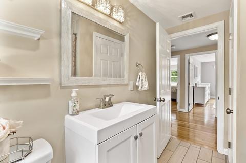 55 Spring St, Wakefield, MA 01880 photo 25