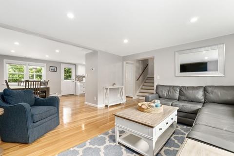 55 Spring St, Wakefield, MA 01880 photo 6
