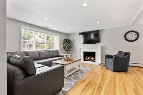 55 Spring St, Wakefield, MA 01880 photo 5