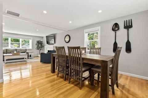 55 Spring St, Wakefield, MA 01880 photo 8