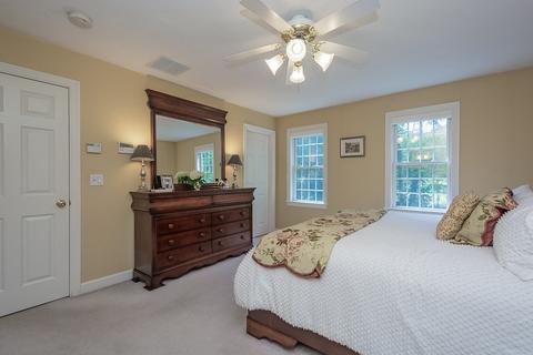 2 Gaskill St, Mendon, MA 01756 photo 24