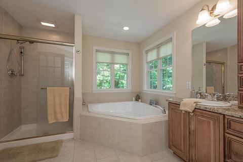 2 Gaskill St, Mendon, MA 01756 photo 26