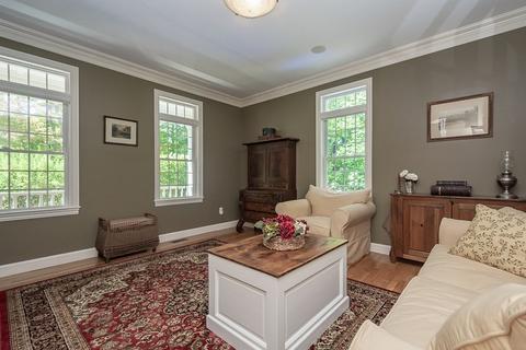 2 Gaskill St, Mendon, MA 01756 photo 9