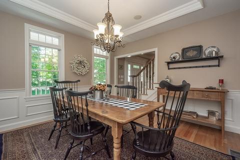 2 Gaskill St, Mendon, MA 01756 photo 10