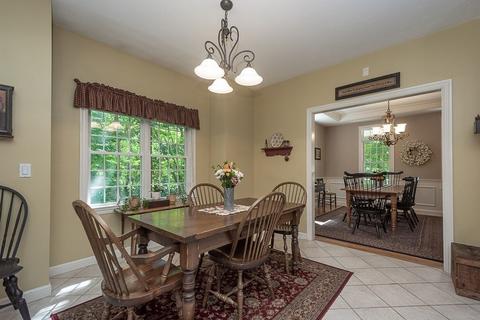 2 Gaskill St, Mendon, MA 01756 photo 16