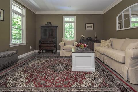 2 Gaskill St, Mendon, MA 01756 photo 7