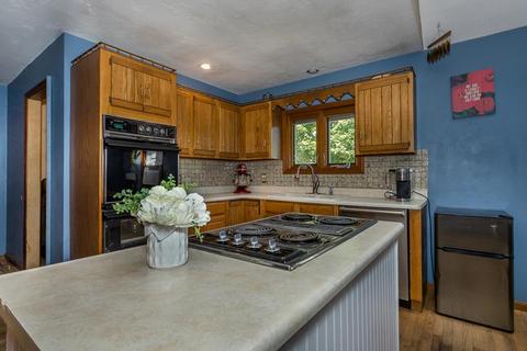 34 Angela St, Canton, MA 02021 photo 7