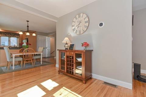 6 Vane St, Walpole, MA 02081 photo 6