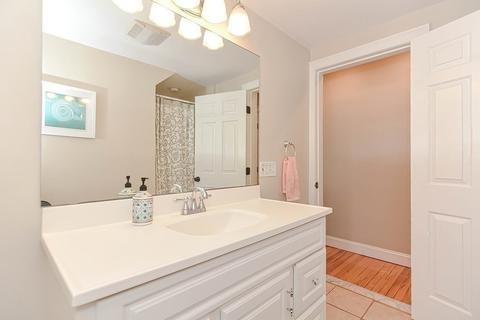6 Vane St, Walpole, MA 02081 photo 10