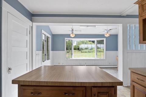 170 Whitmarsh Ave, Worcester, MA 01606 photo 17