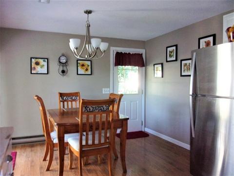 131 State St, Chicopee, MA 01013 photo 3