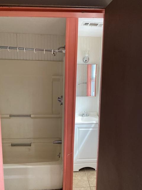 29 Whitcomb St, Webster, MA 01570 photo 16