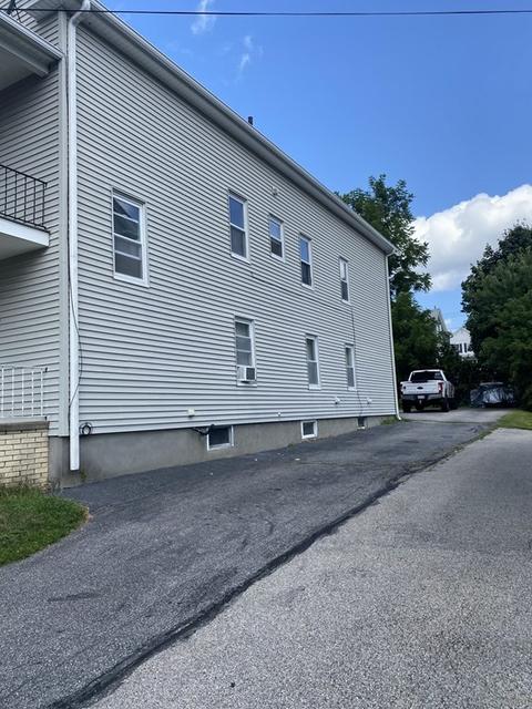 29 Whitcomb St, Webster, MA 01570 photo 2