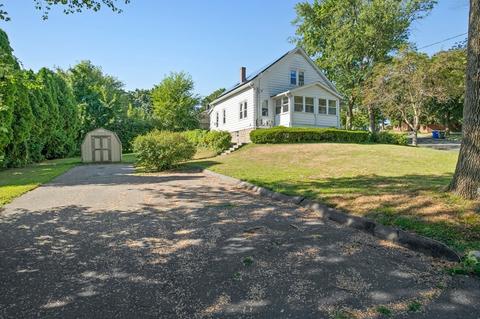 55 Thornfell St, Springfield, MA 01104 photo 4